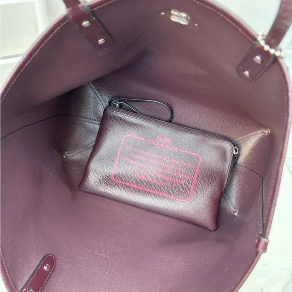 Coach Reversible City Tote Bag In Happy Bird Print Canvas 55870 Oxblood 1 - Picture 12 of 13